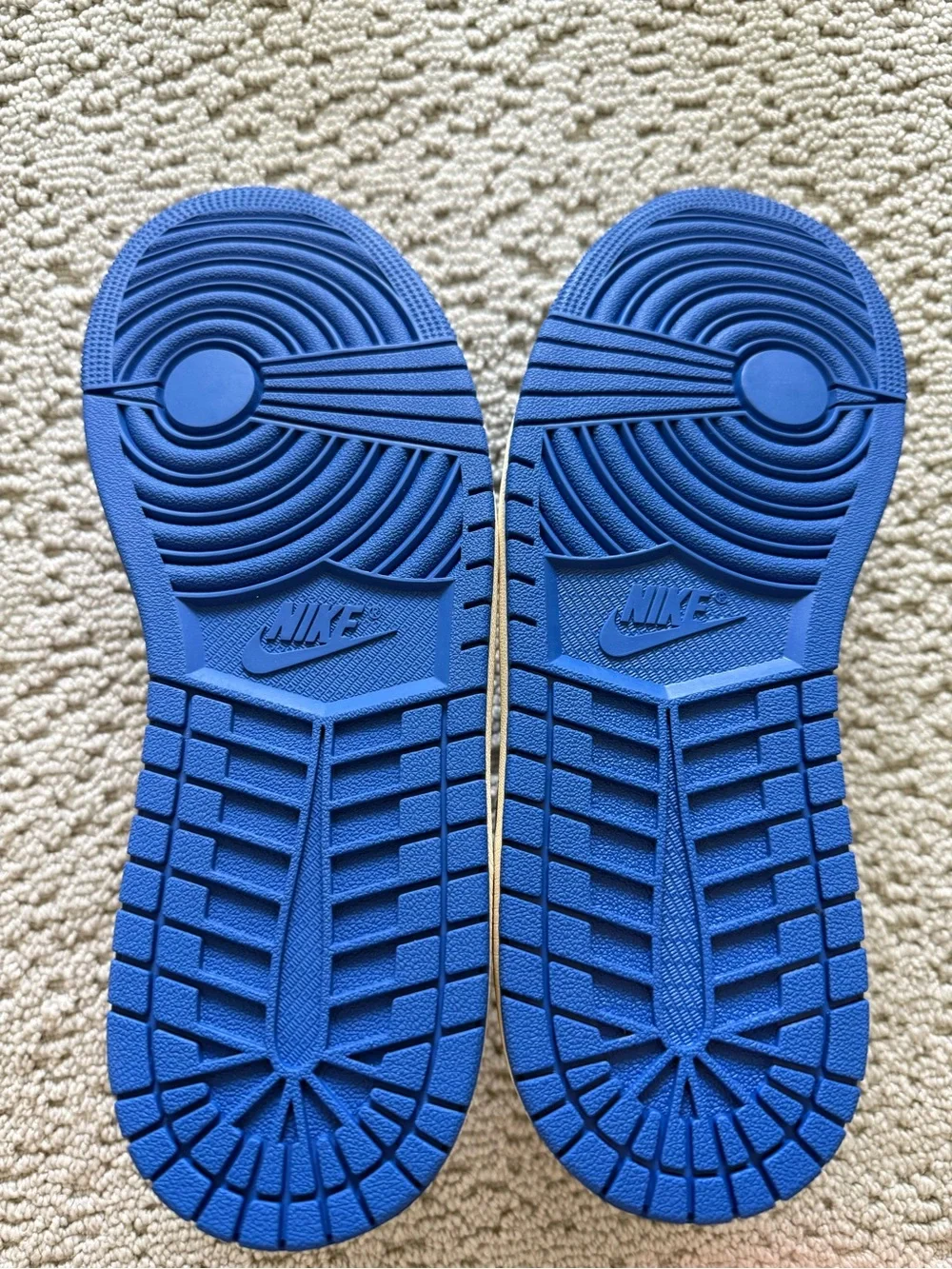 Men’s Jordan 1 Retro Low Royal - New in Box size 9.5